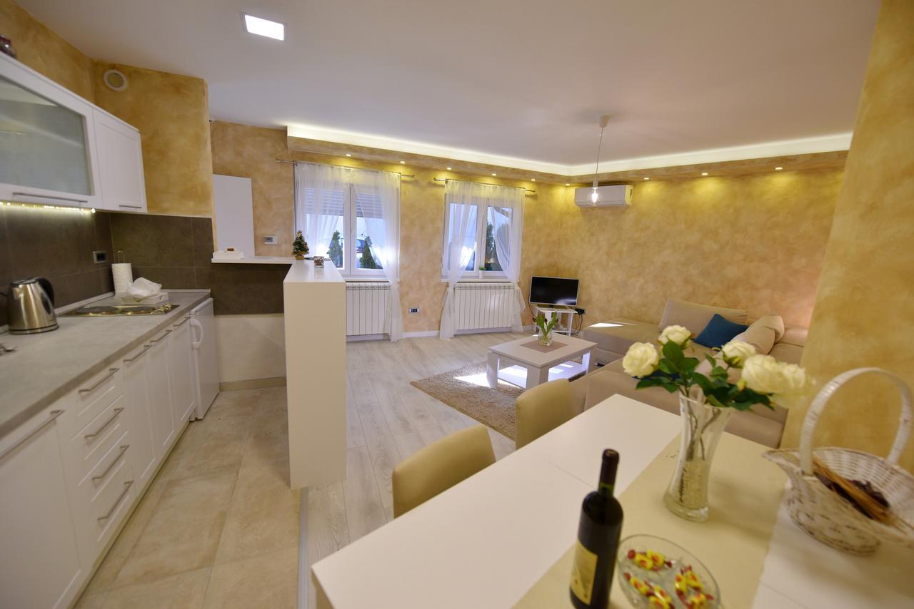 Apartman Centar Bg Belgrado Buitenkant foto